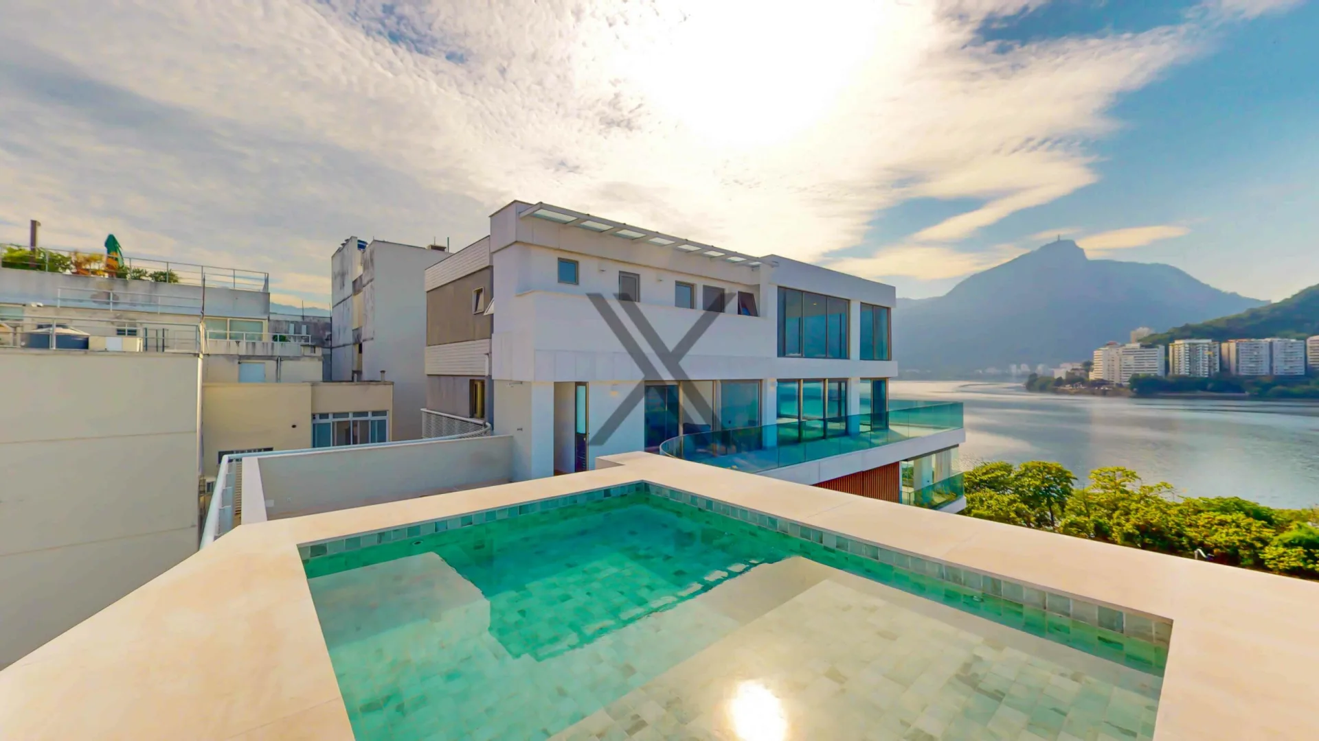 Cobertura duplex de frente para o Rio Negro — foto 1